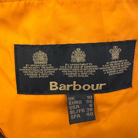 Fitted quilted jacket with chocolate fleece lining  worn once - Picture 3 of 3